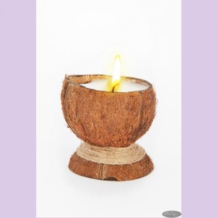 Свеча-эко ручной работы COCONUT в скорлупе кокоса с ванилью d 8-10 h 9-12 см TM Aromatte